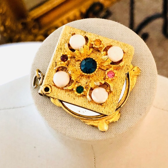 Vintage Ornate Mirror Bejeweled Pendant - Picture 5 of 12